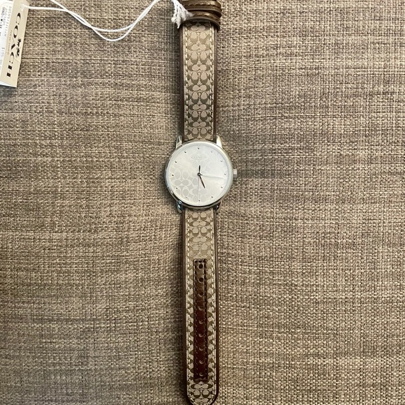 Coach White Grand Dial Logo Leather/Canvas Strap Women's Wrist Watch - Picture 6 of 7